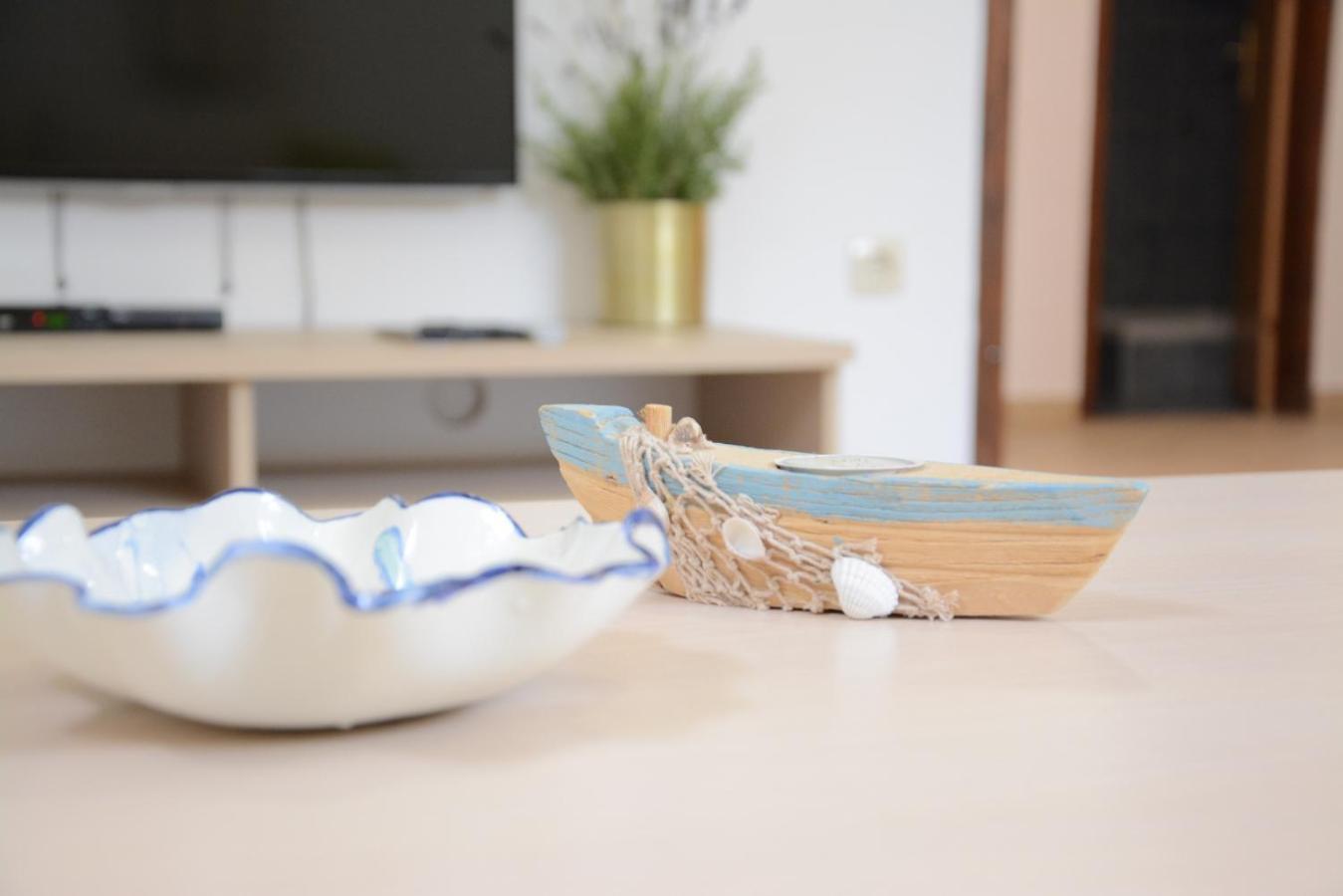 Apartments Marina Ražanac Kamer foto